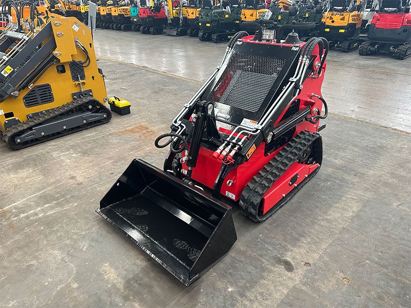 滑移裝載機：多領域的高效作業(yè)能手